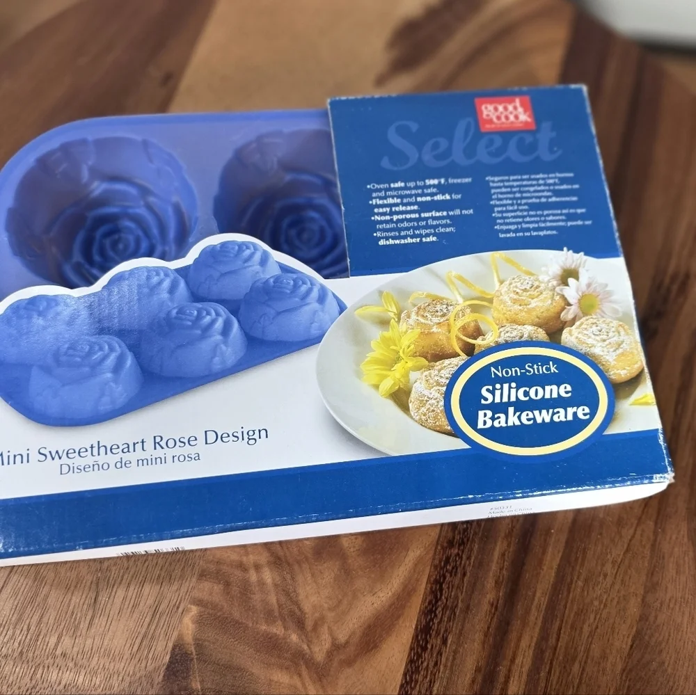 Good Cook 6 Cup Mini Rose Cupcake Pan Blue Silicone Rose Mold Bakeware